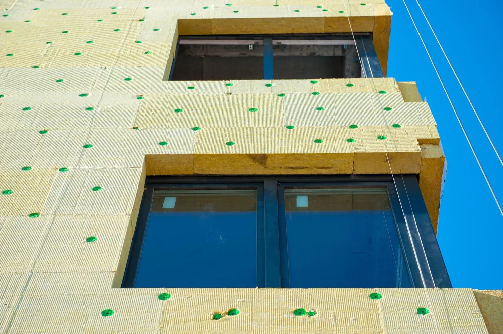 Termoizolație exterioară premium construcție modernă Iași