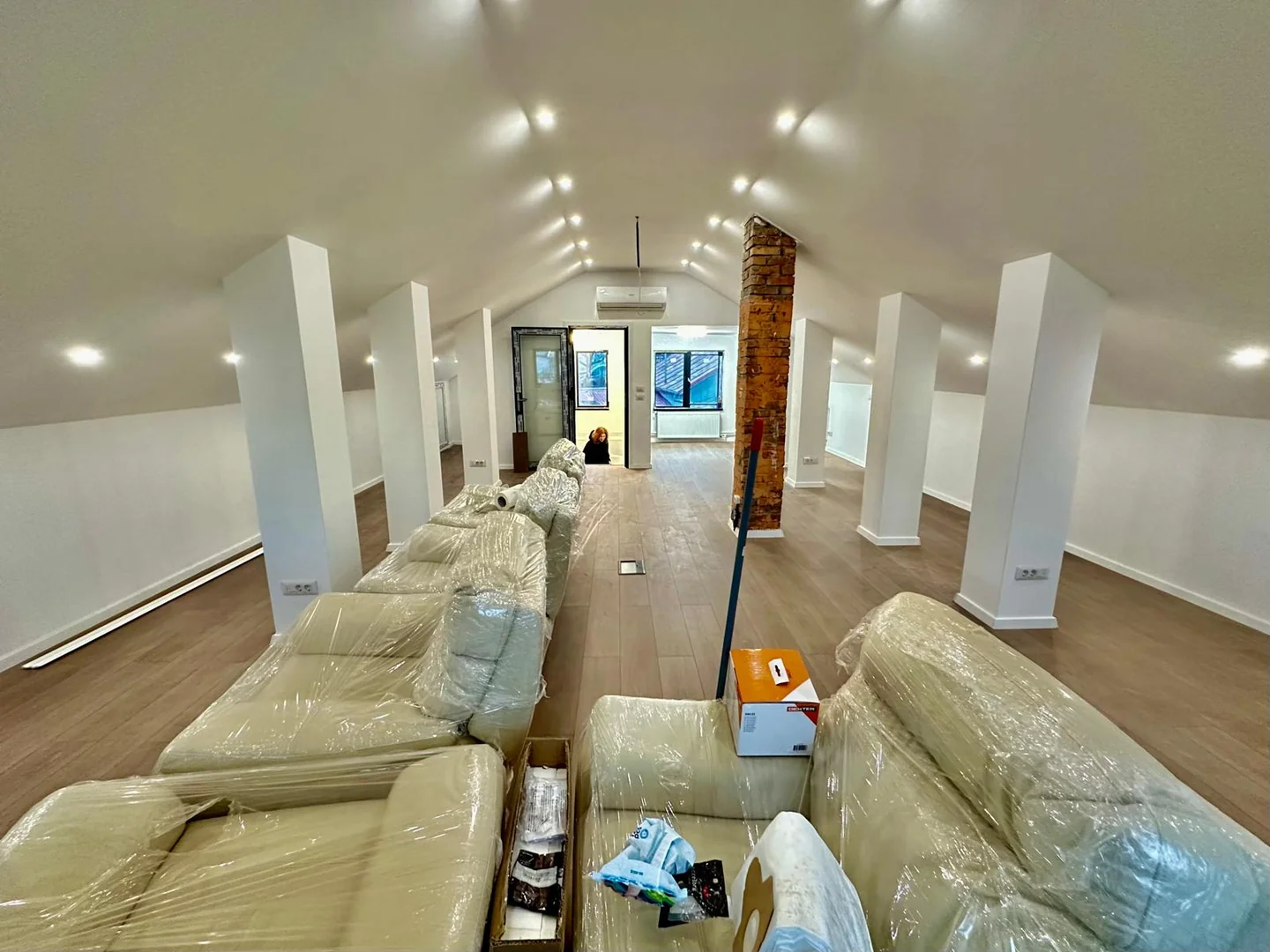 Mansardă renovată interior Iași